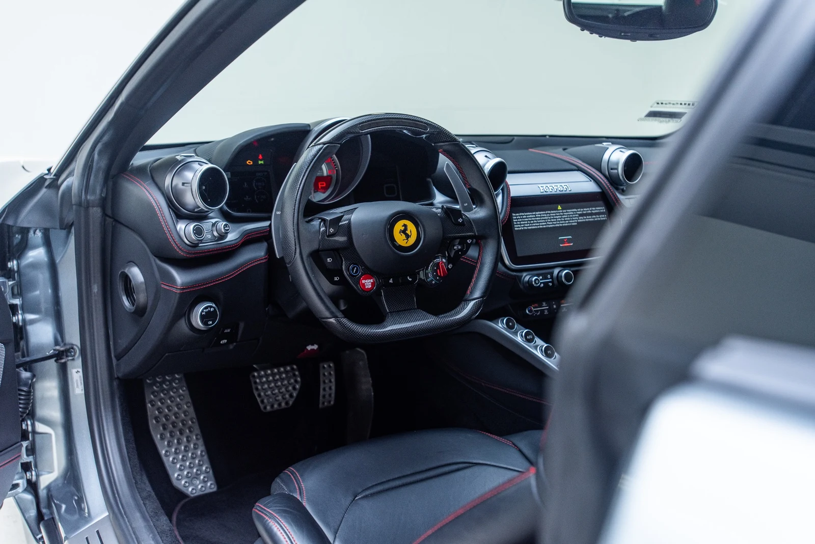 2018 Ferrari GTC4Lusso T, 4/30