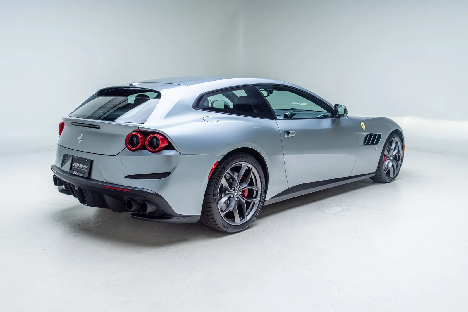 2018 Ferrari GTC4Lusso T, 9/30