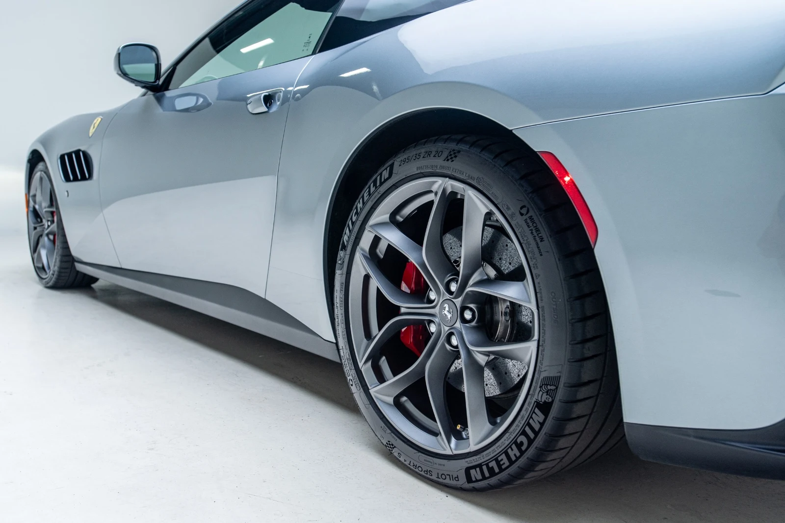 2018 Ferrari GTC4Lusso T, 12/30
