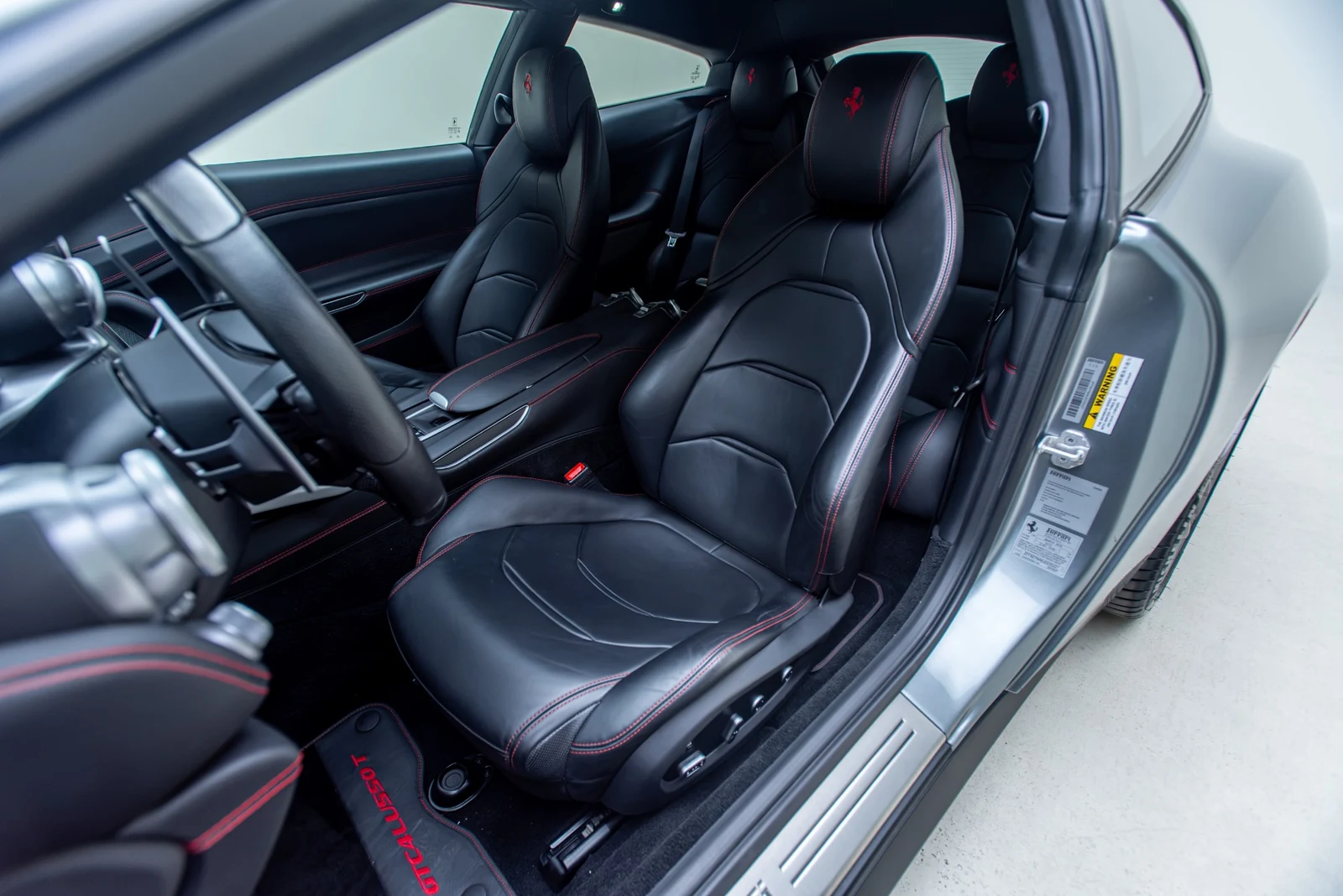 2018 Ferrari GTC4Lusso T, 19/30