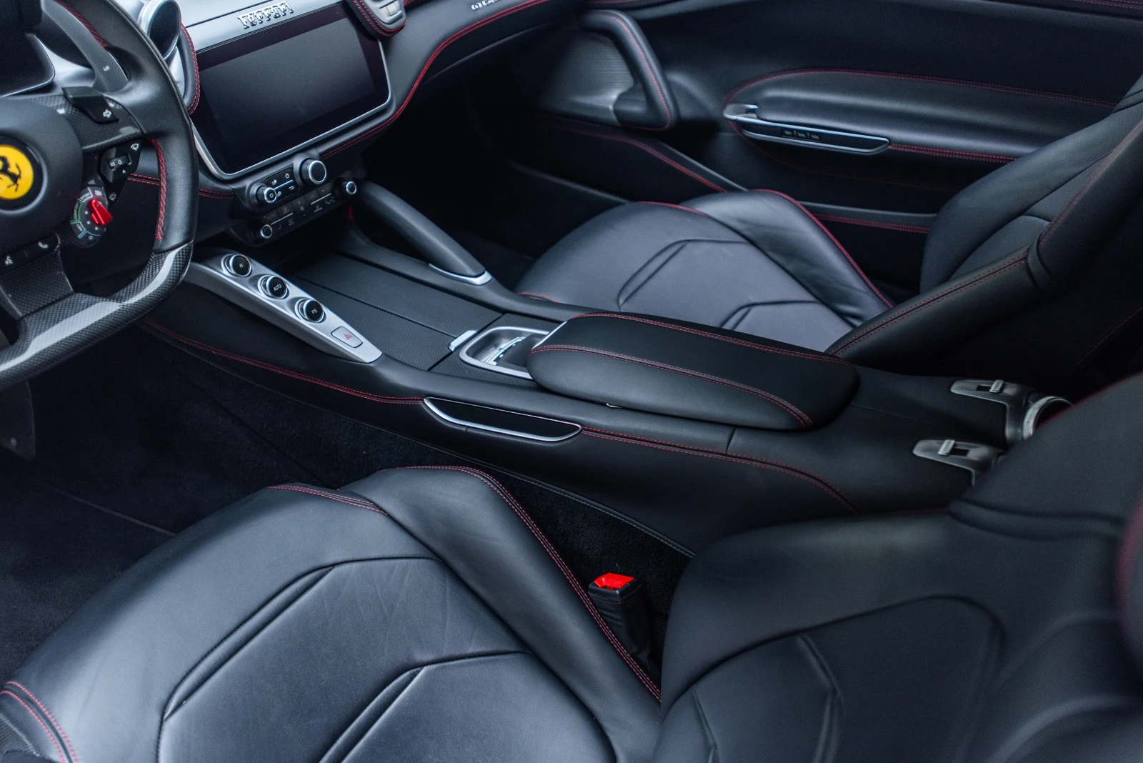 2018 Ferrari GTC4Lusso T, 22/30