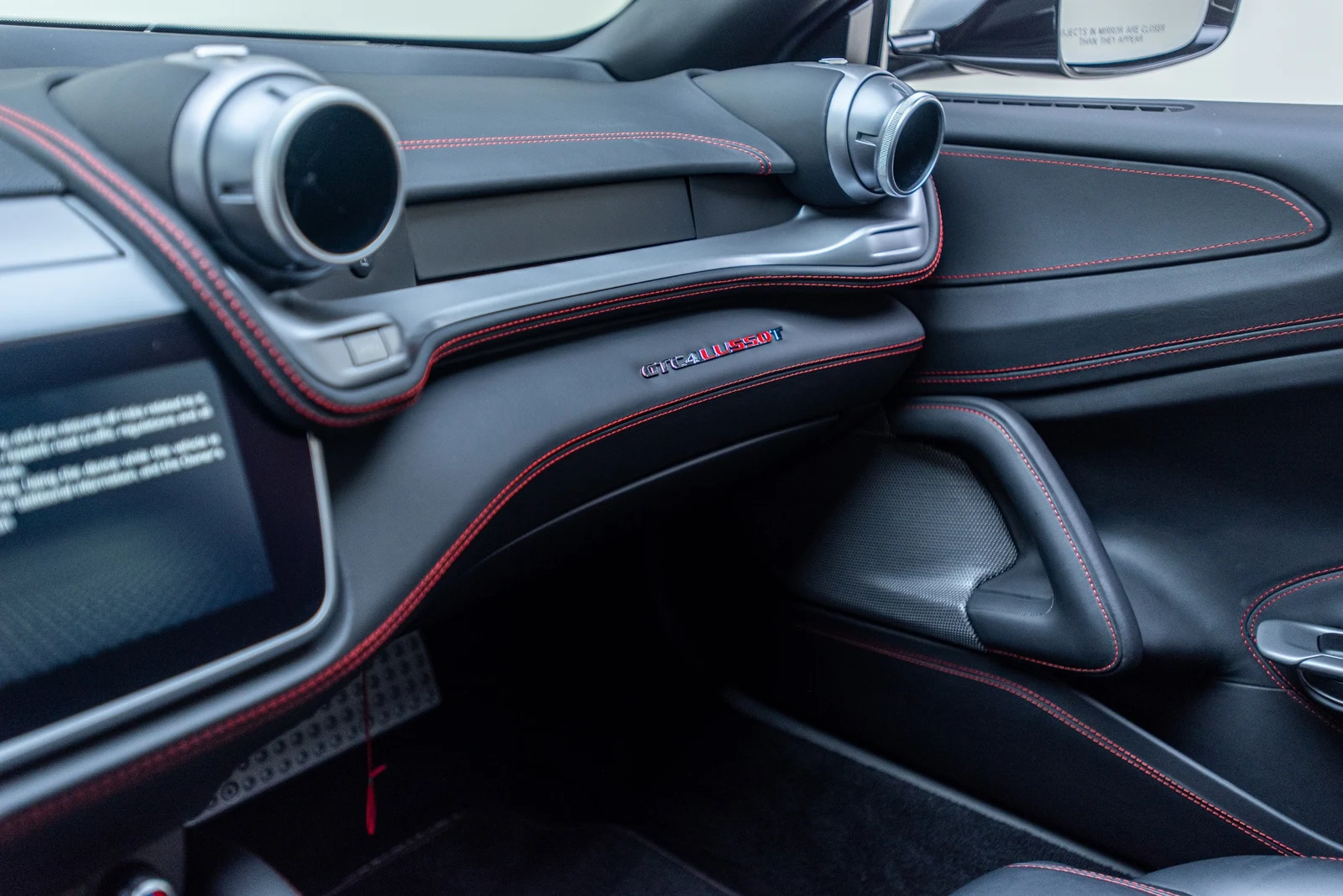 2018 Ferrari GTC4Lusso T, 24/30