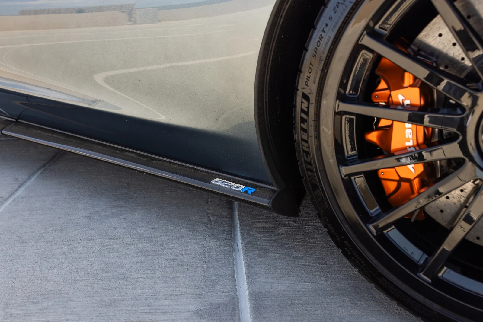 2020 McLaren 620R, 13/30