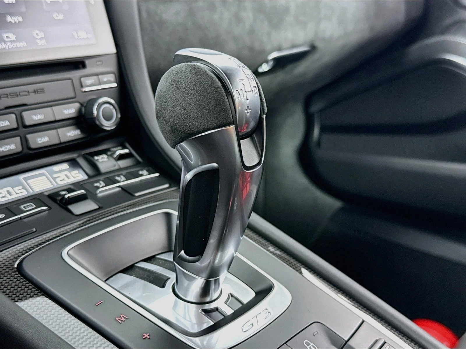 2018 Porsche 911 (991.2) GT3, 8/30