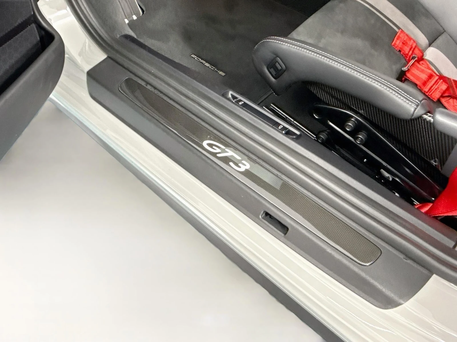 2018 Porsche 911 (991.2) GT3, 19/30