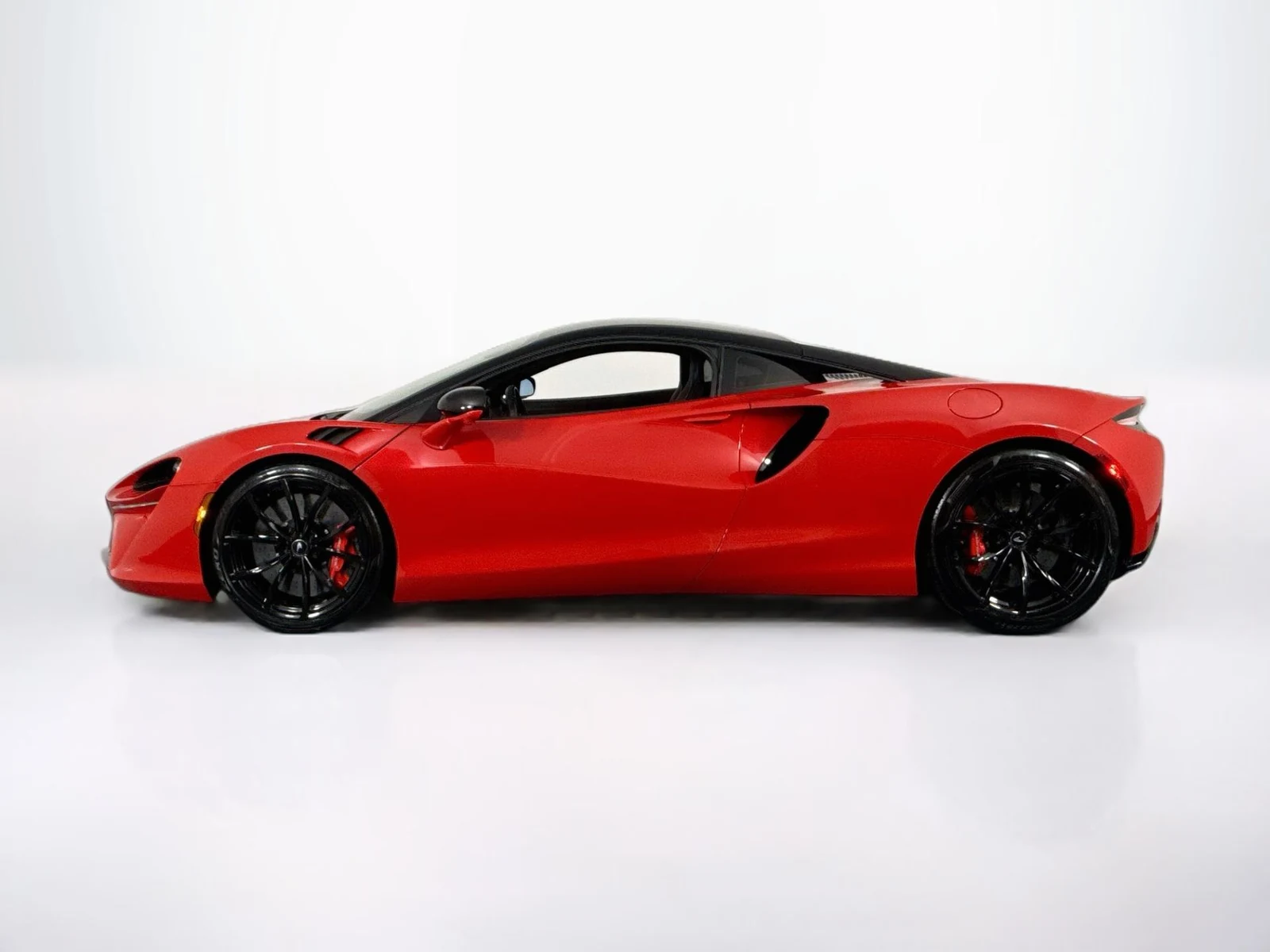 2024 McLaren Artura, 4/30