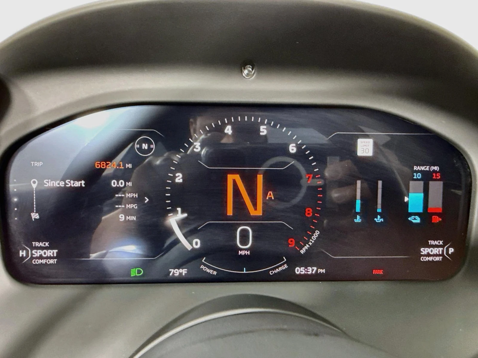 2024 McLaren Artura, 6/30