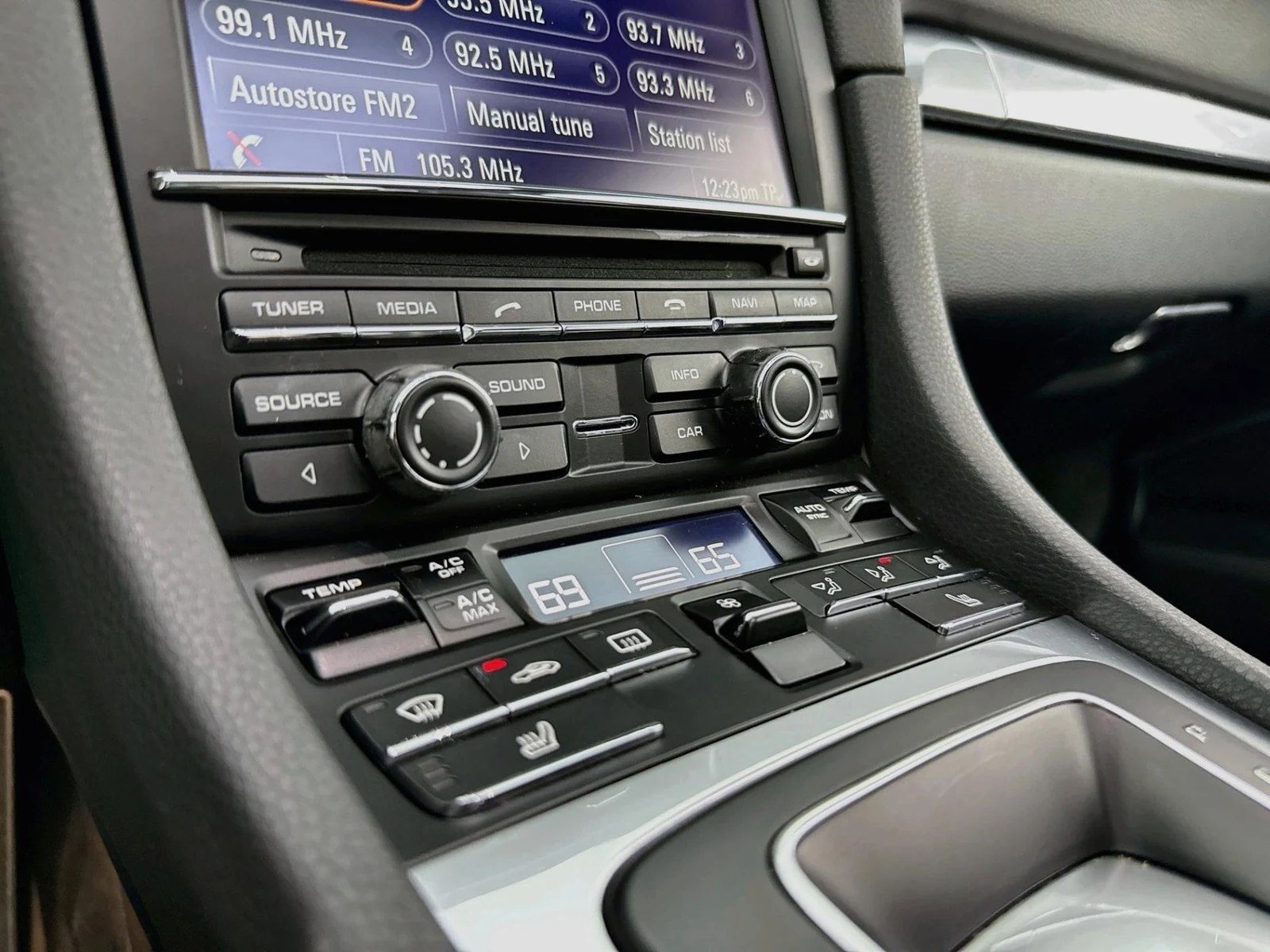 2016 Porsche 911 (991.1) Carrera Black Edition, 19/30