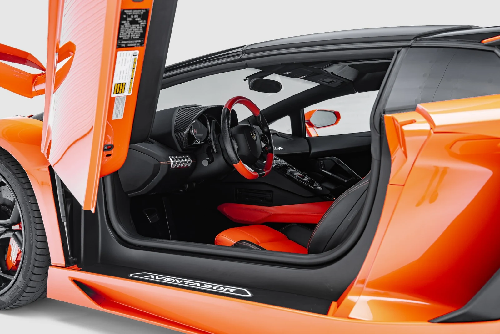 2014 Lamborghini Aventador LP700-4, 2/30