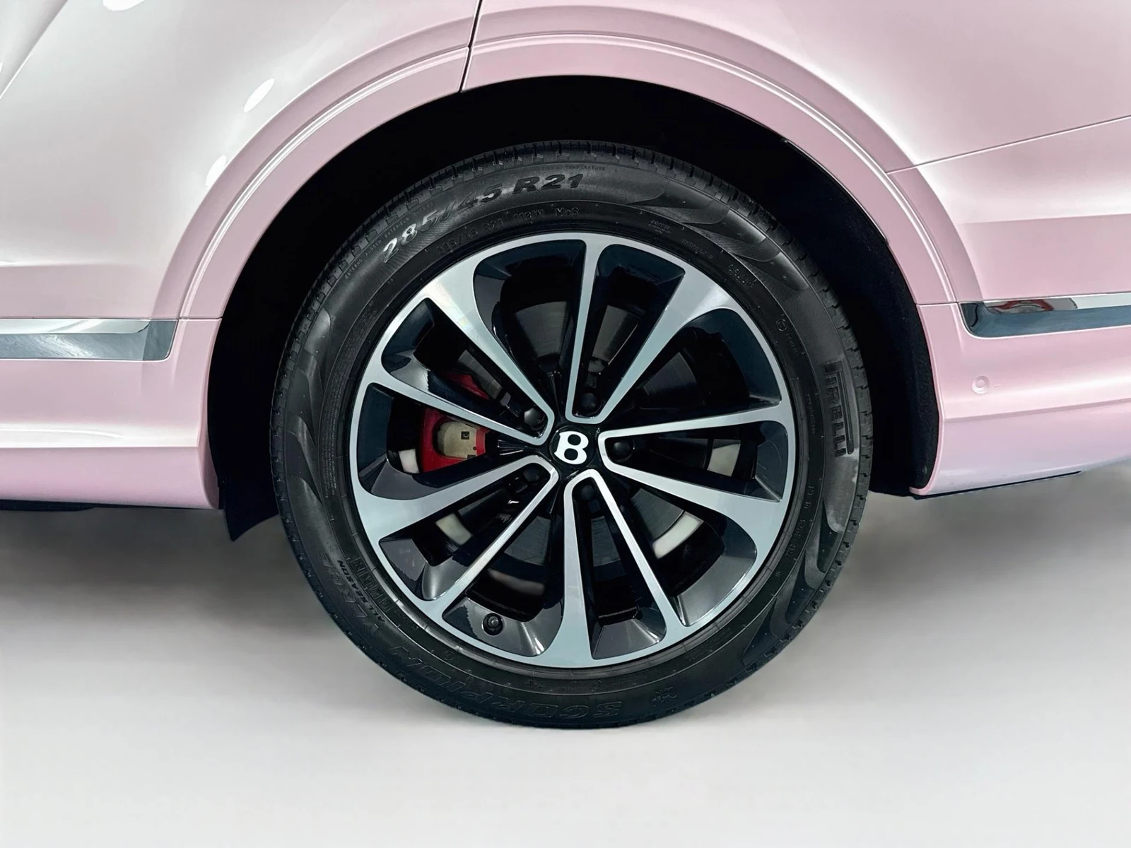 2023 Bentley Bentayga Azure V8, 15/30