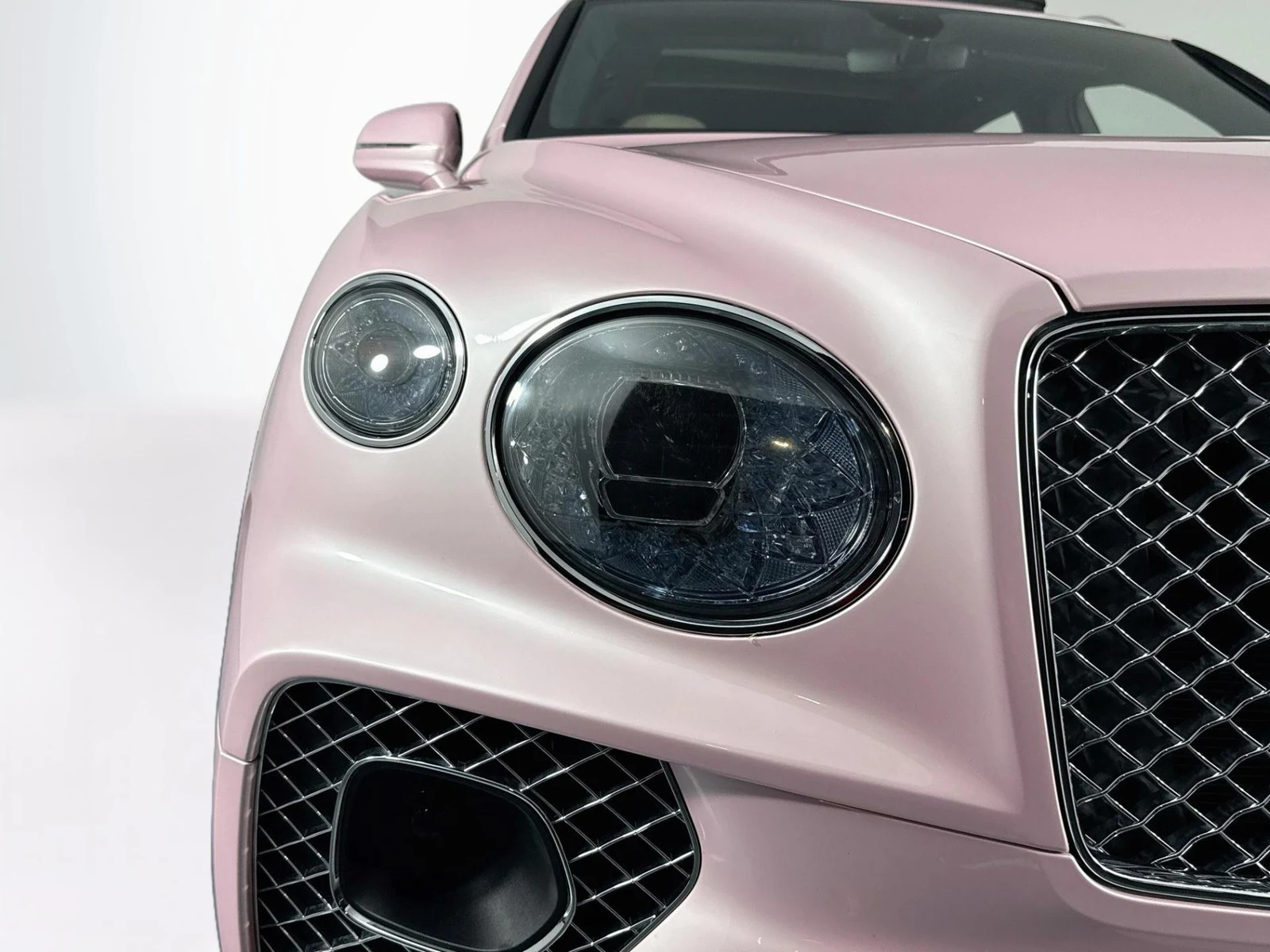 2023 Bentley Bentayga Azure V8, 26/30