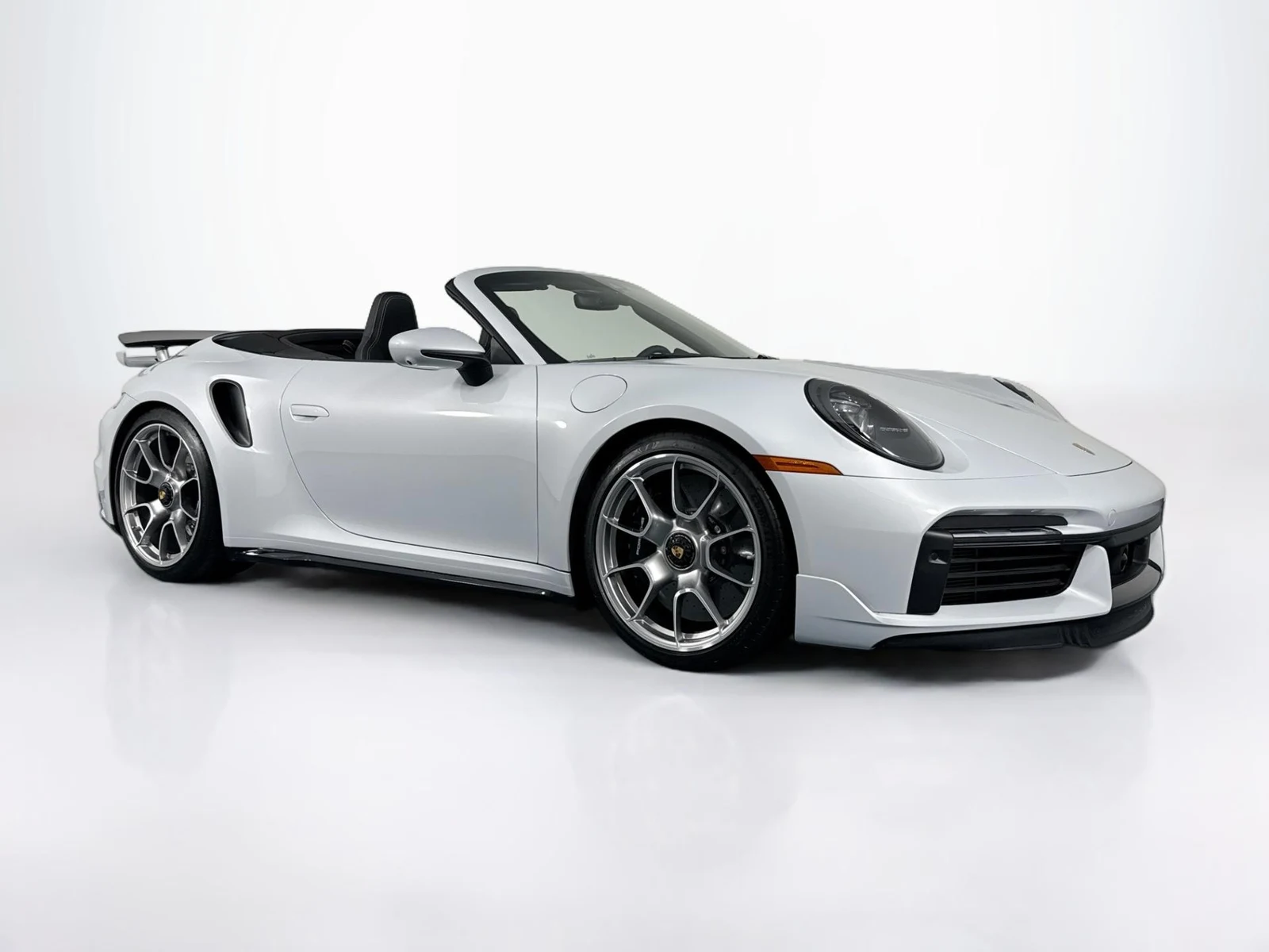 2025 Porsche 911 (992.1) Turbo S, 2/30