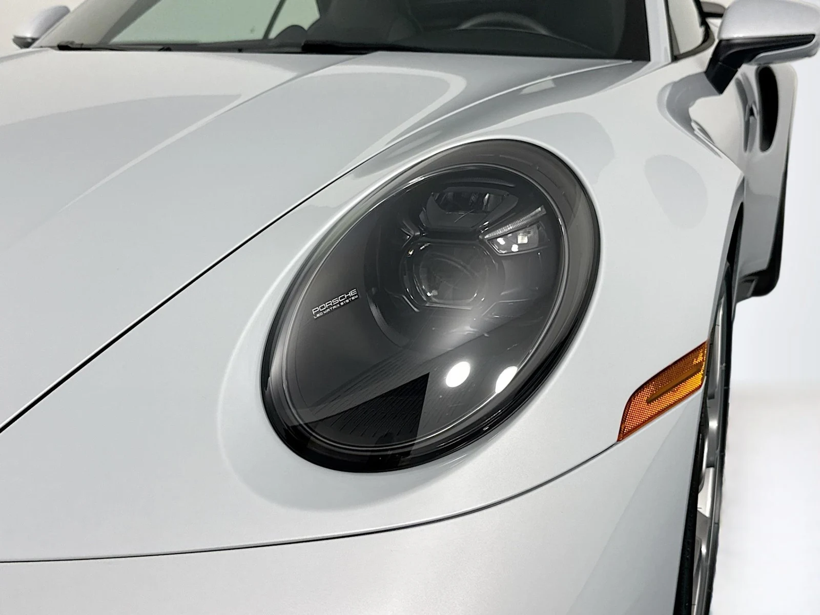 2025 Porsche 911 (992.1) Turbo S, 29/30