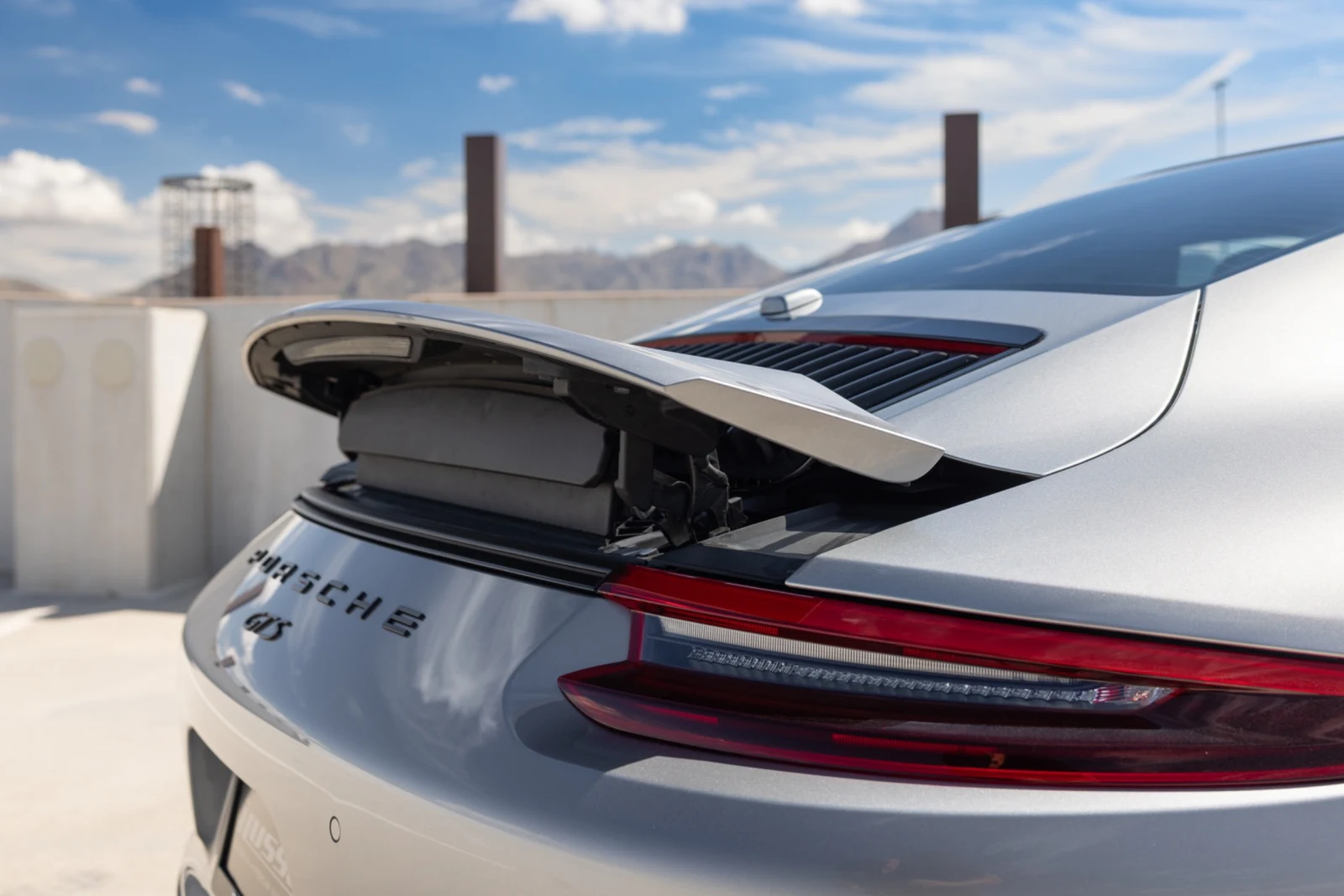 2018 Porsche 911 (991.2) Carrera GTS, 5/30