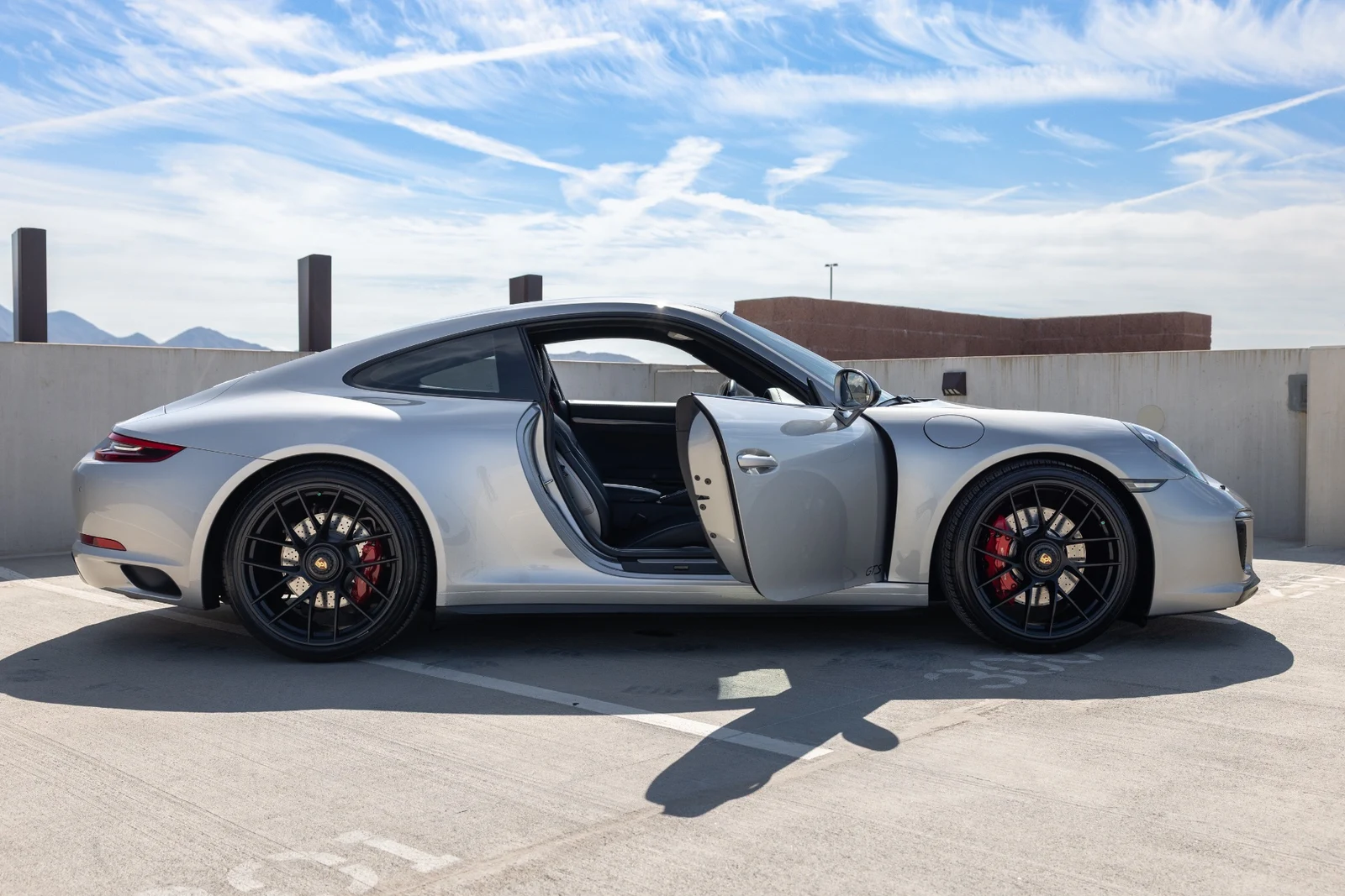 2018 Porsche 911 (991.2) Carrera GTS, 8/30