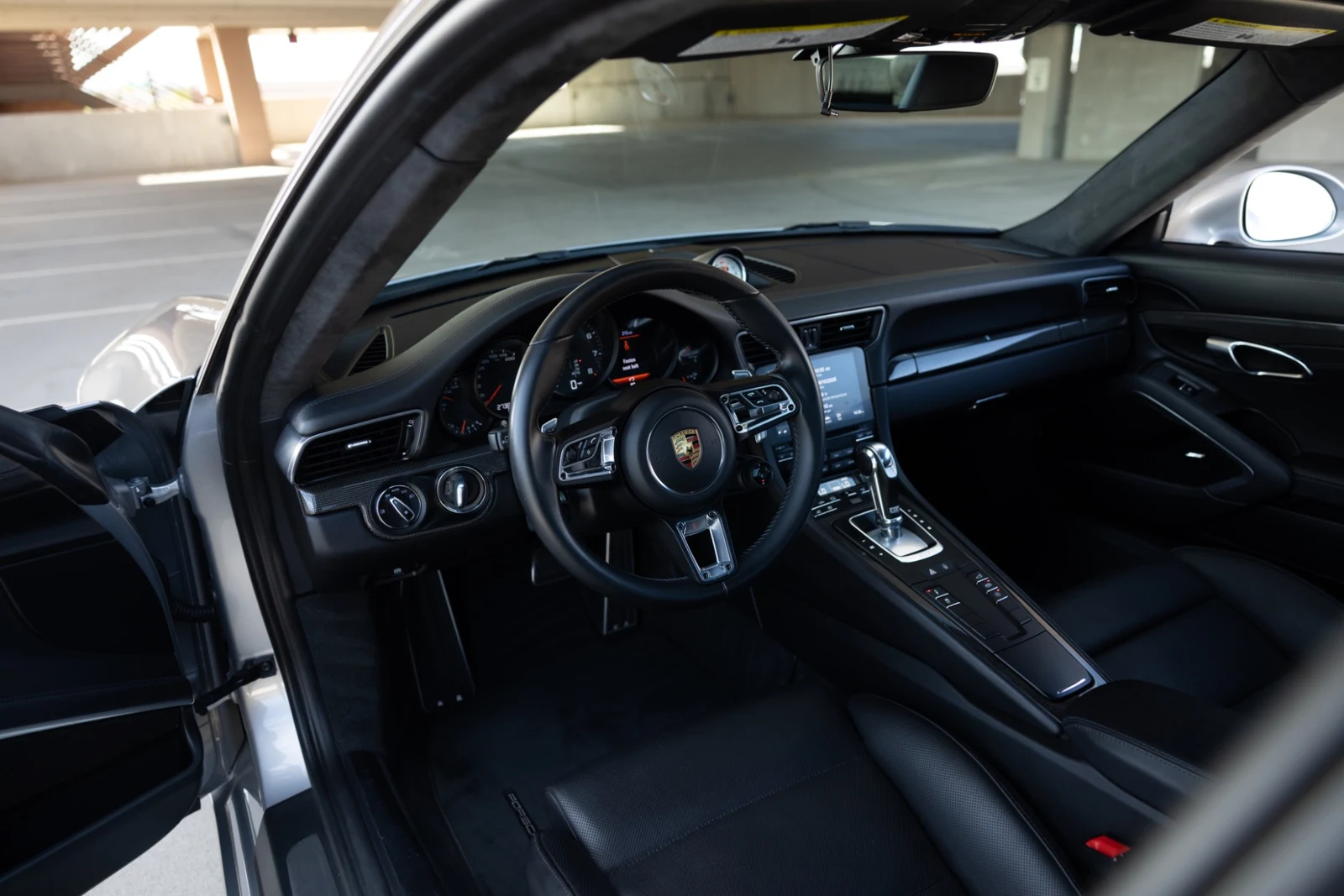 2018 Porsche 911 (991.2) Carrera GTS, 16/30