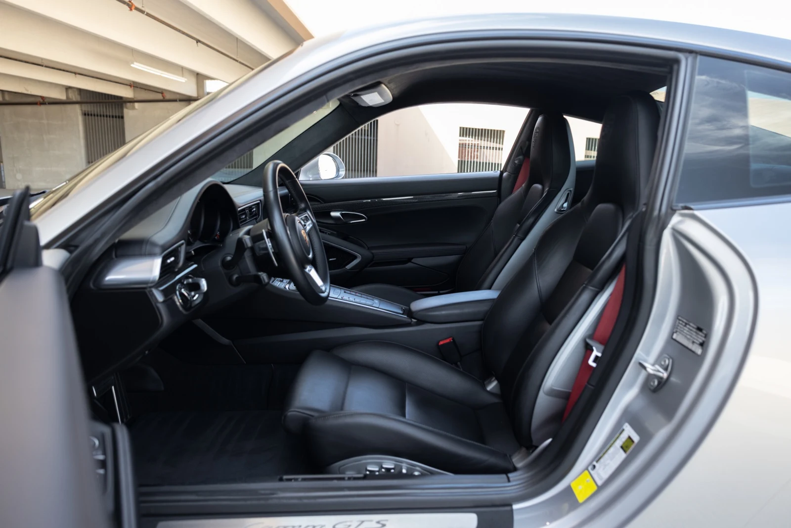 2018 Porsche 911 (991.2) Carrera GTS, 23/30