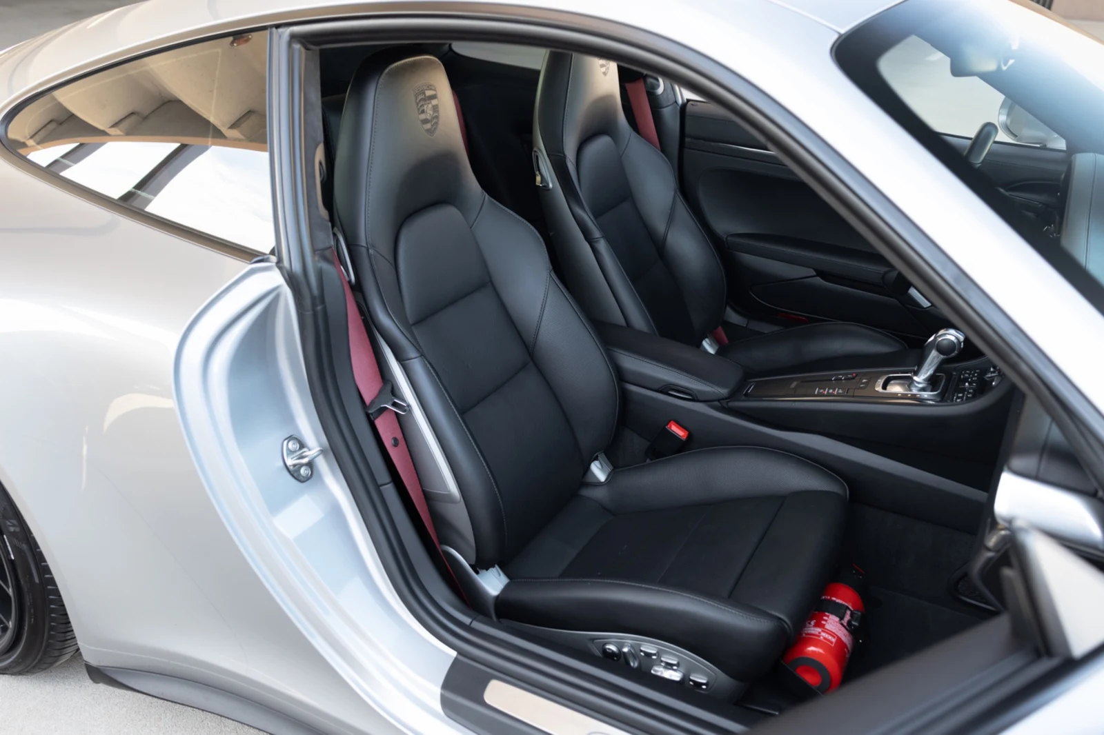 2018 Porsche 911 (991.2) Carrera GTS, 26/30