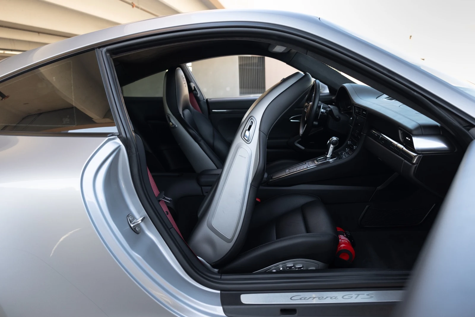 2018 Porsche 911 (991.2) Carrera GTS, 28/30