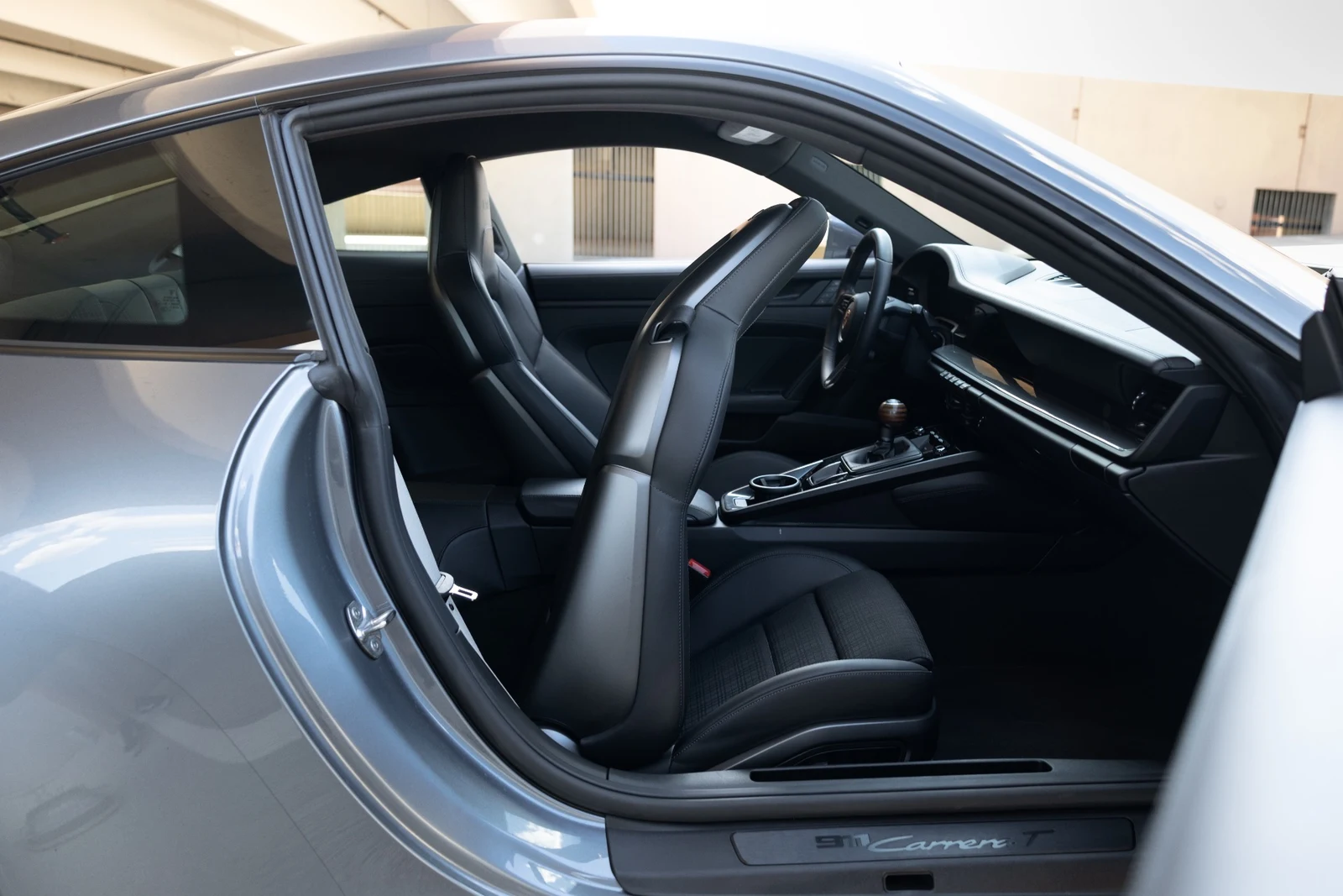 2025 Porsche 911 (992.2) Carrera T, 28/30
