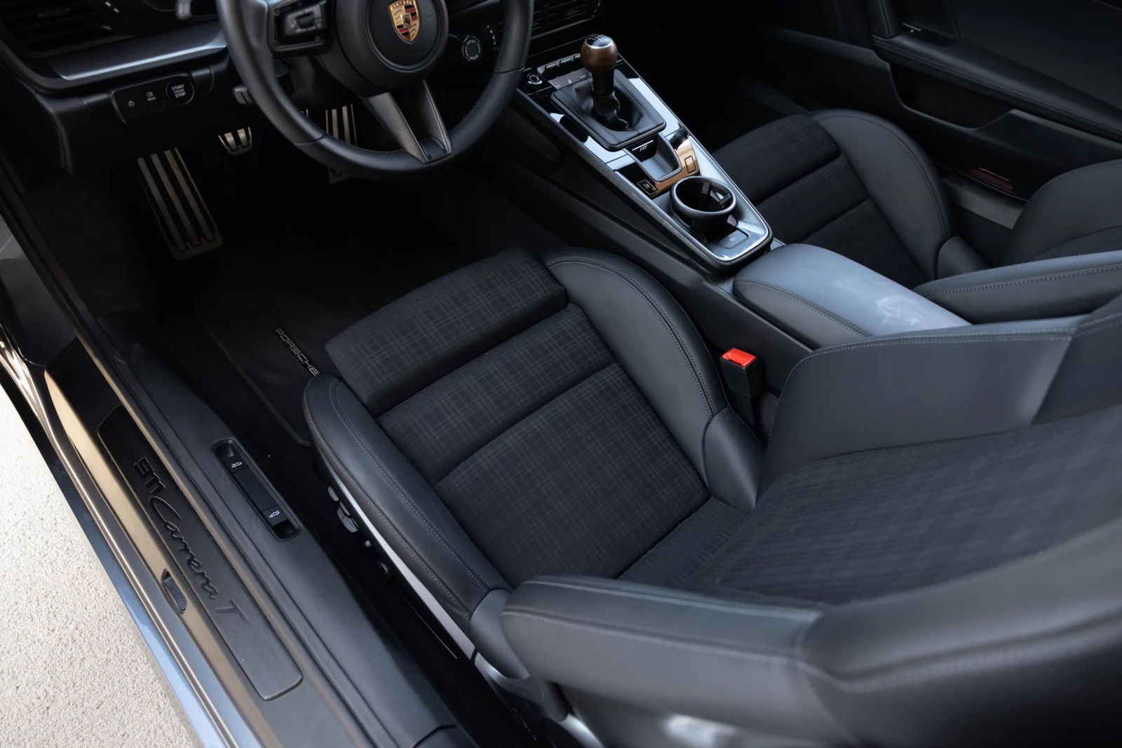 2025 Porsche 911 (992.2) Carrera T, 29/30