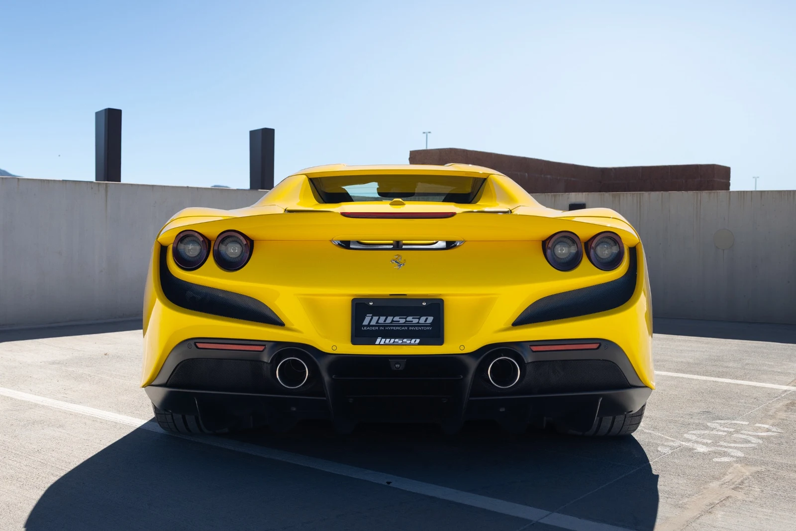 2022 Ferrari F8 Spider, 4/30