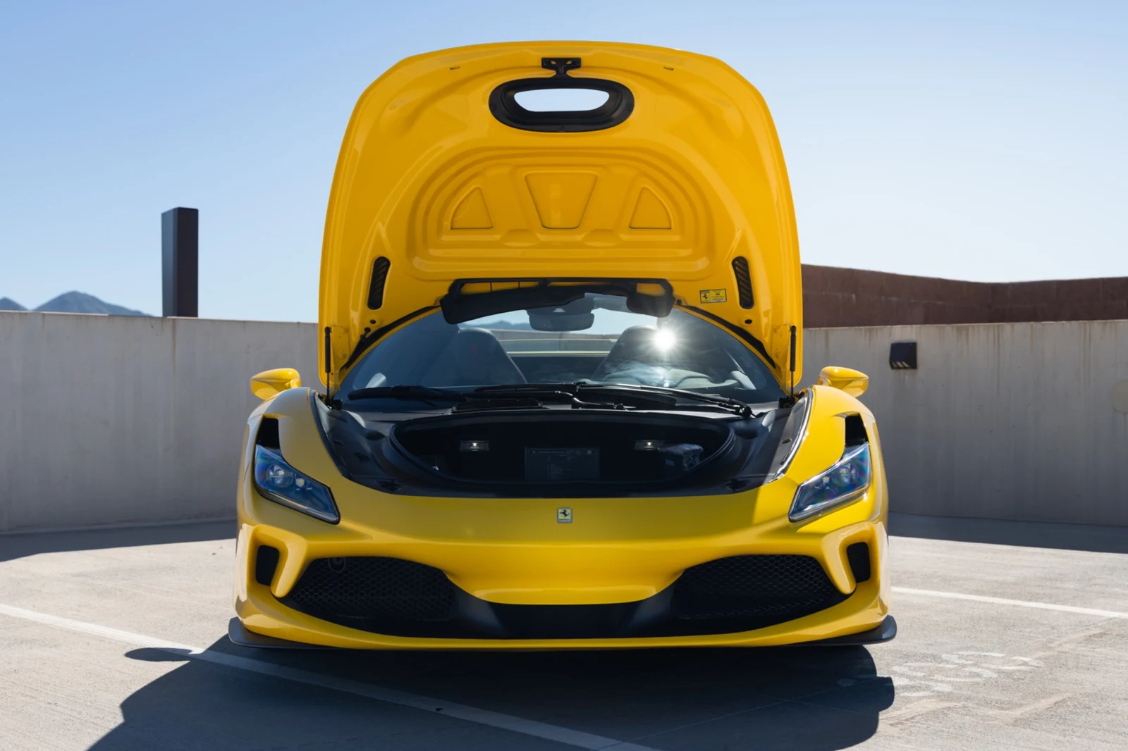 2022 Ferrari F8 Spider, 10/30