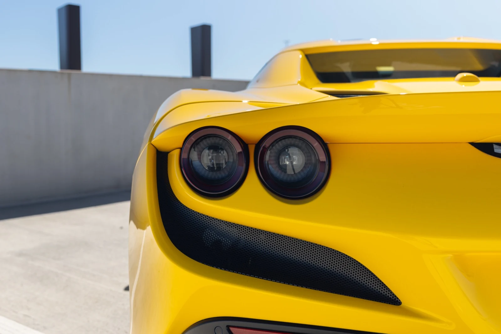 2022 Ferrari F8 Spider, 16/30