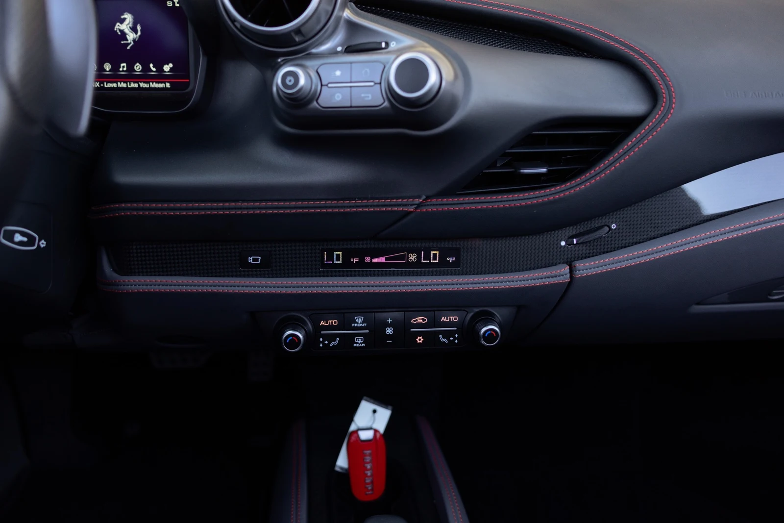2022 Ferrari F8 Spider, 22/30