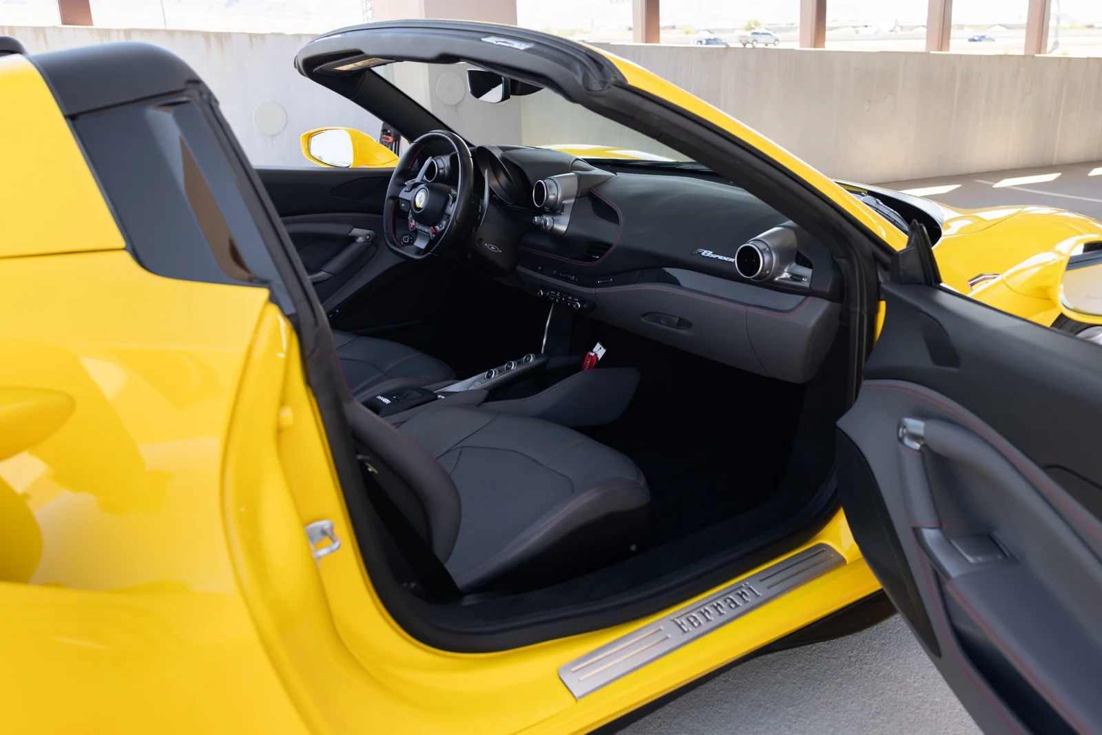 2022 Ferrari F8 Spider, 24/30