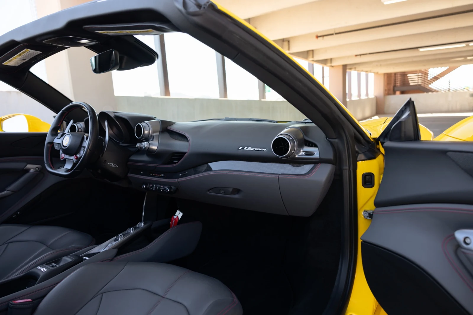 2022 Ferrari F8 Spider, 25/30