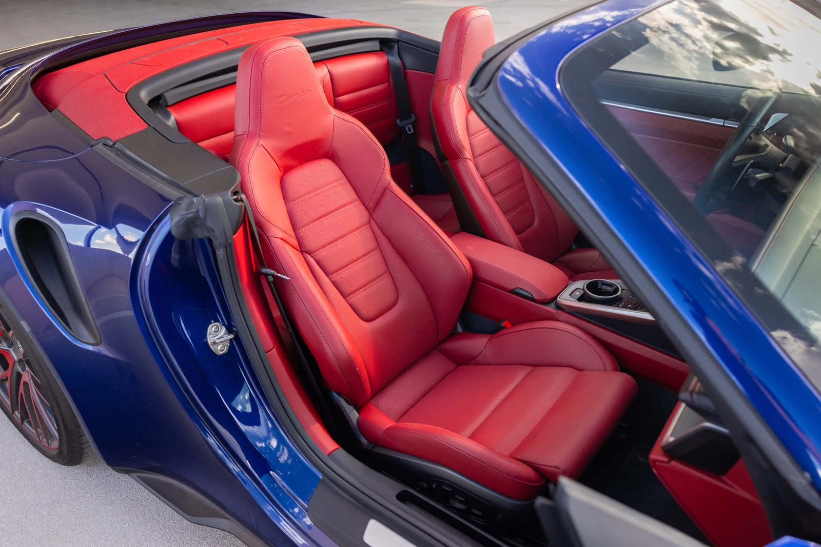 2025 Porsche 911 (992.1) Turbo, 28/30