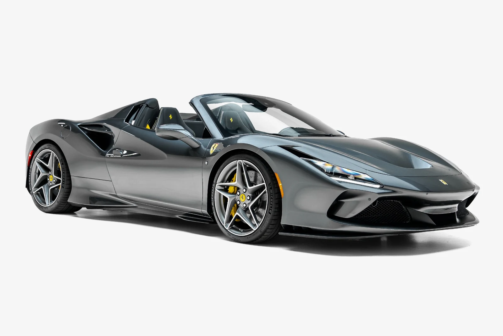 2022 Ferrari F8 Spider, 3/30