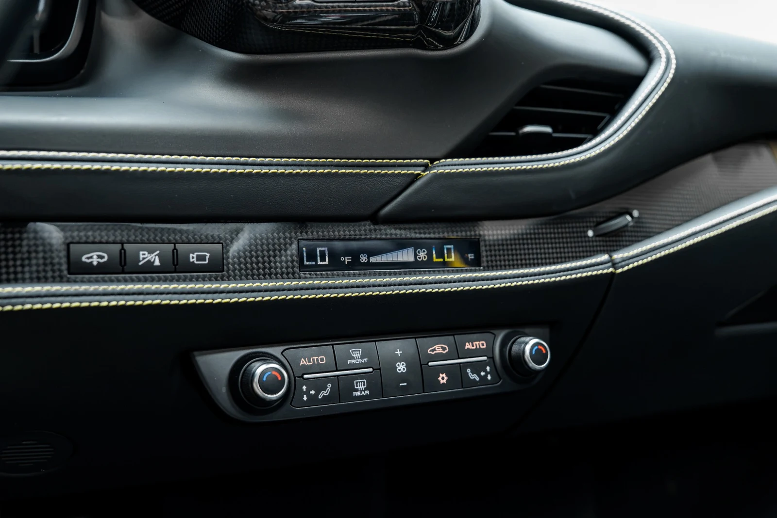 2022 Ferrari F8 Spider, 24/30