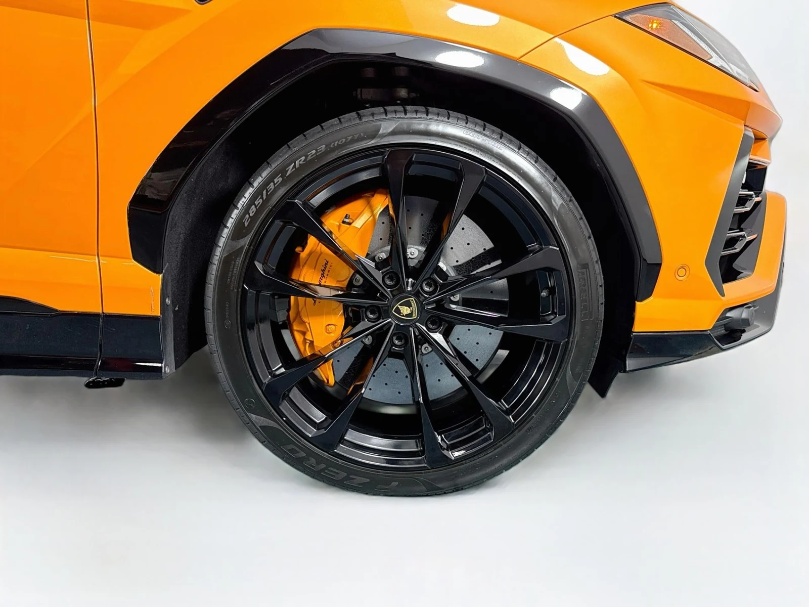 2022 Lamborghini Urus, 24/30