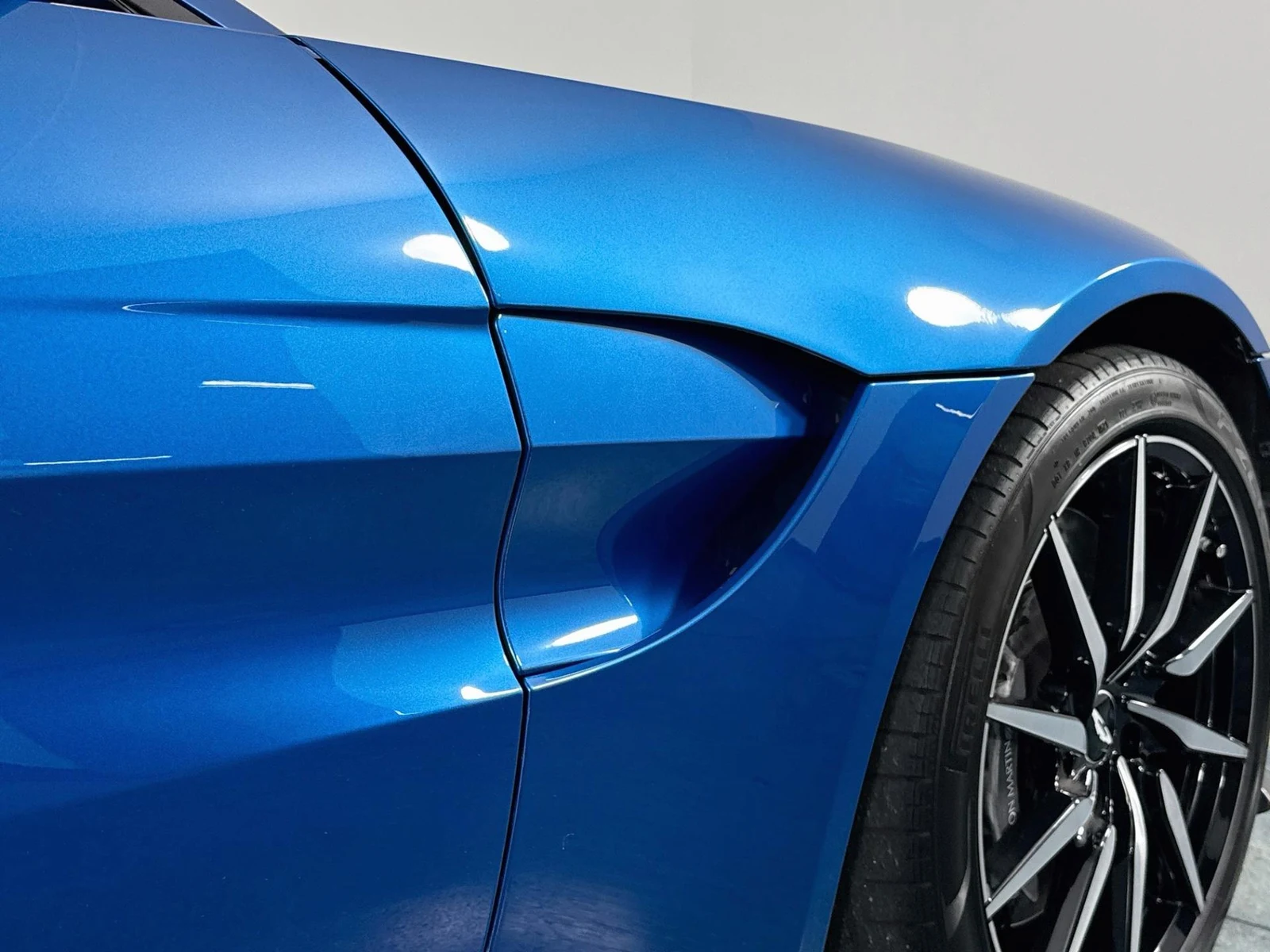 2020 Aston Martin Vantage, 26/30