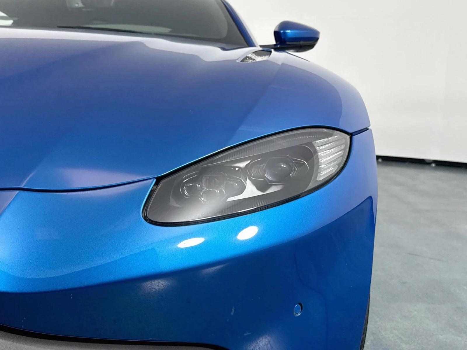 2020 Aston Martin Vantage, 28/30