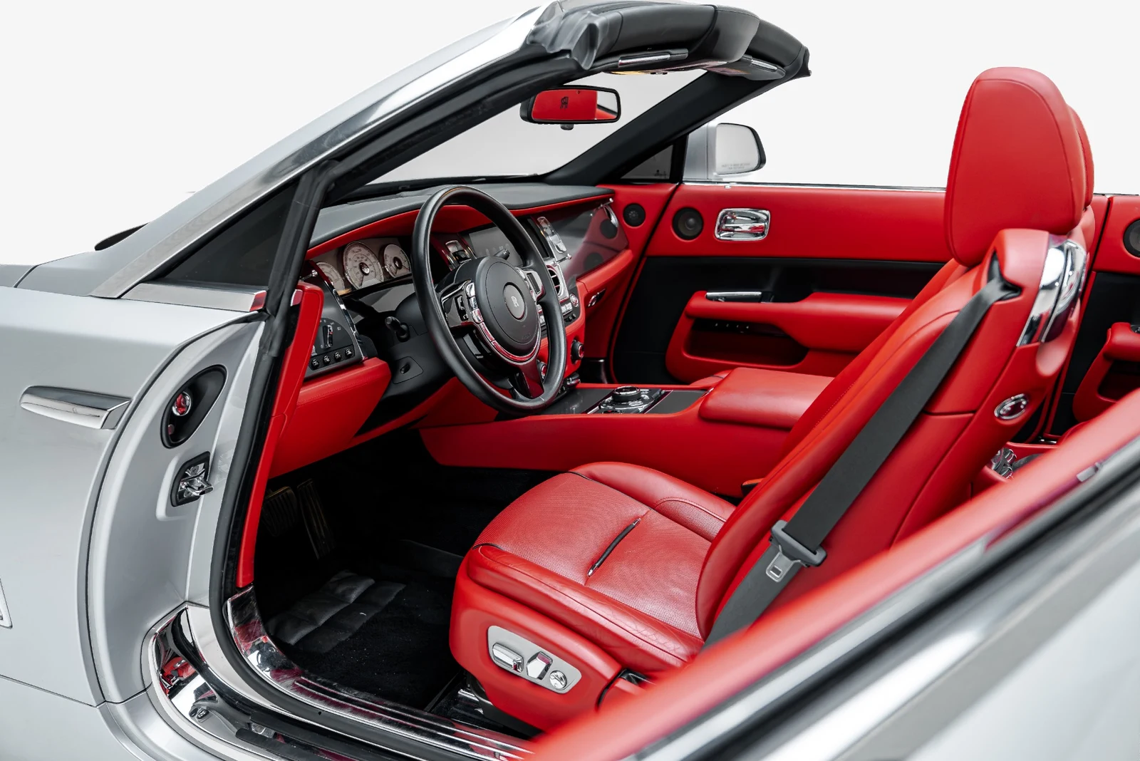2016 Rolls-Royce Dawn, 2/30