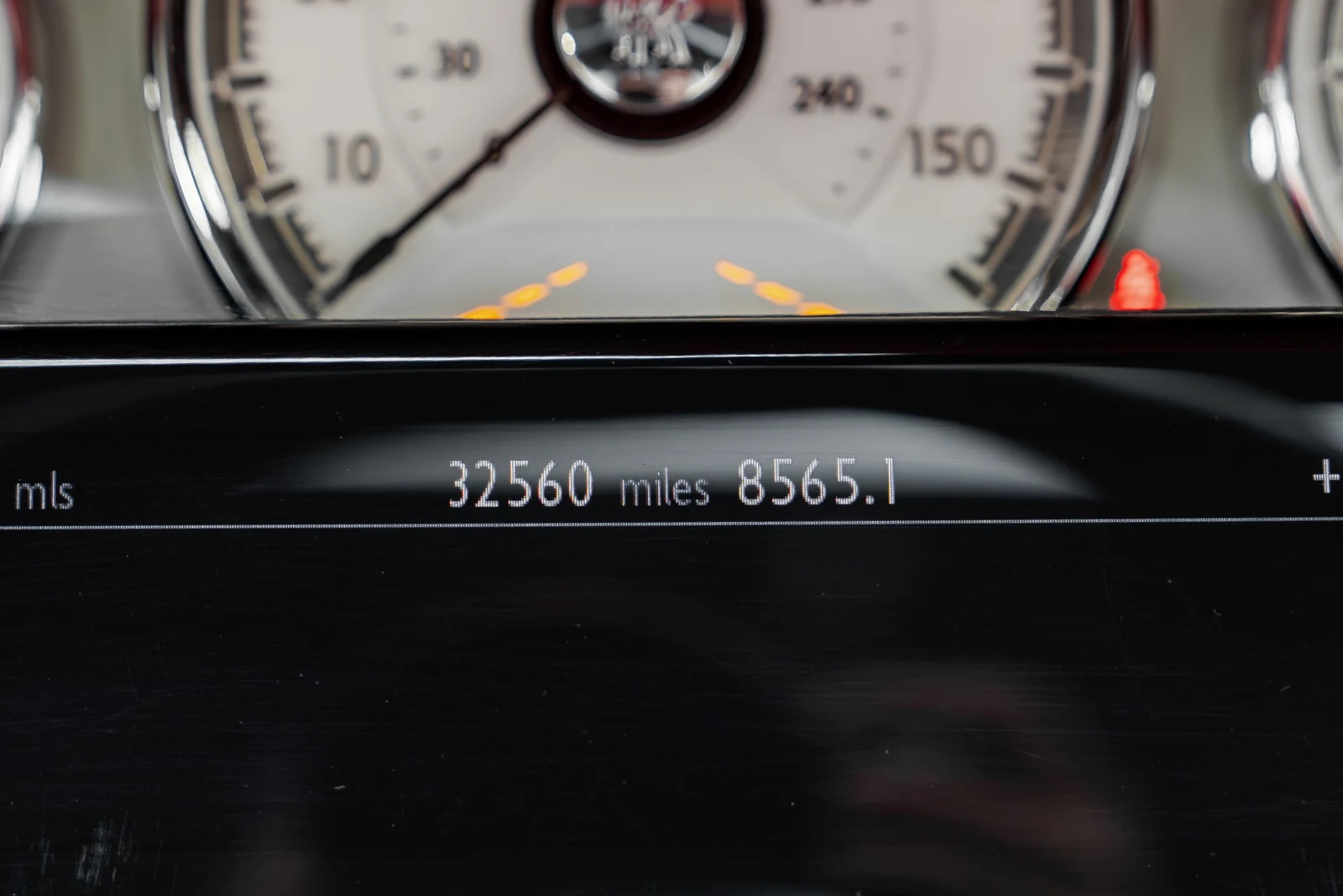 2016 Rolls-Royce Dawn, 29/30