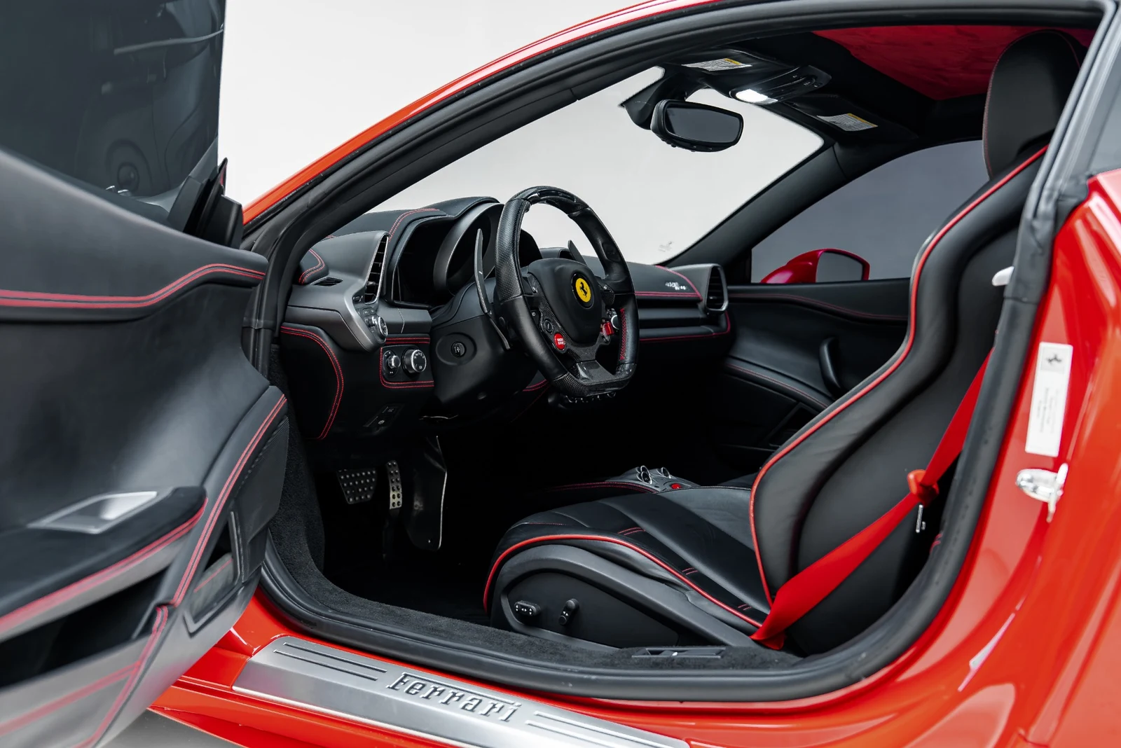 2013 Ferrari 458 Italia, 2/30