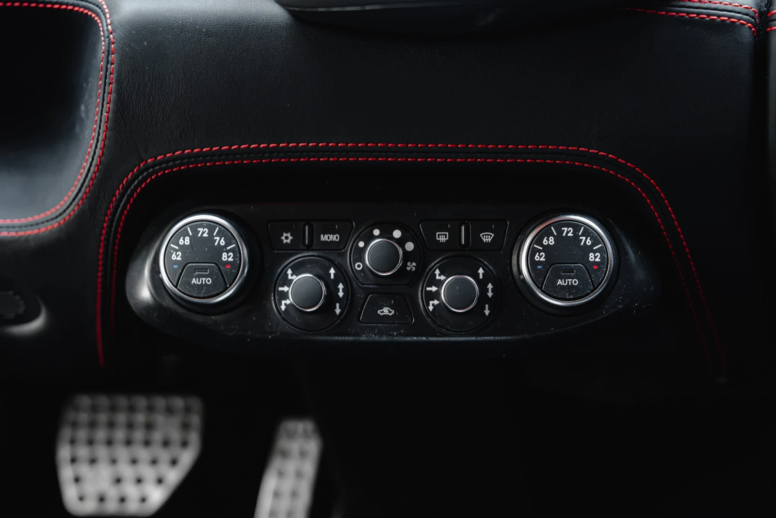 2013 Ferrari 458 Italia, 24/30