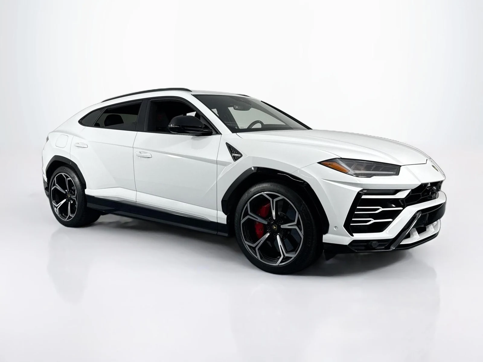 2021 Lamborghini Urus, 2/30