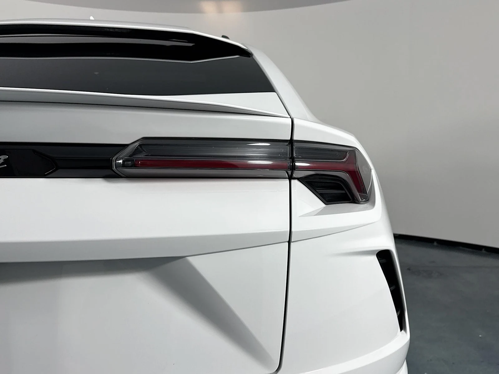 2021 Lamborghini Urus, 24/30