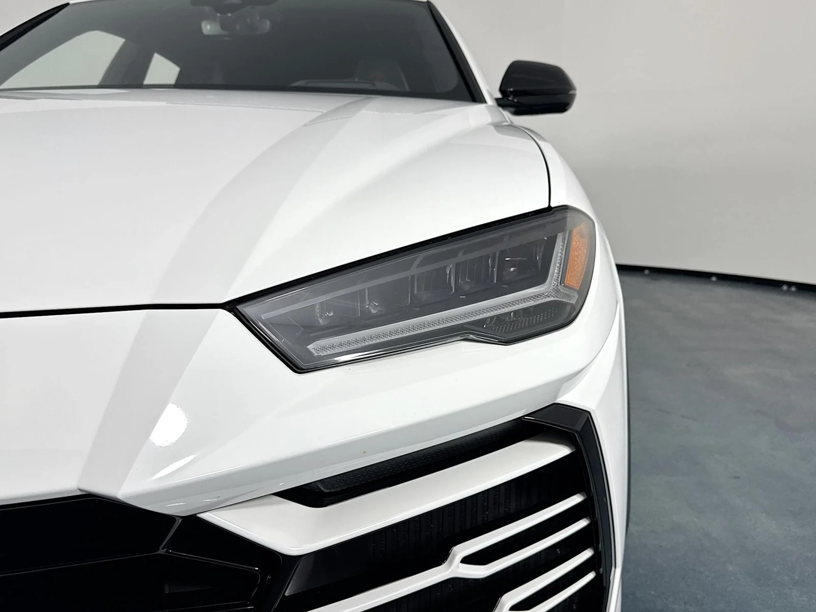 2021 Lamborghini Urus, 29/30