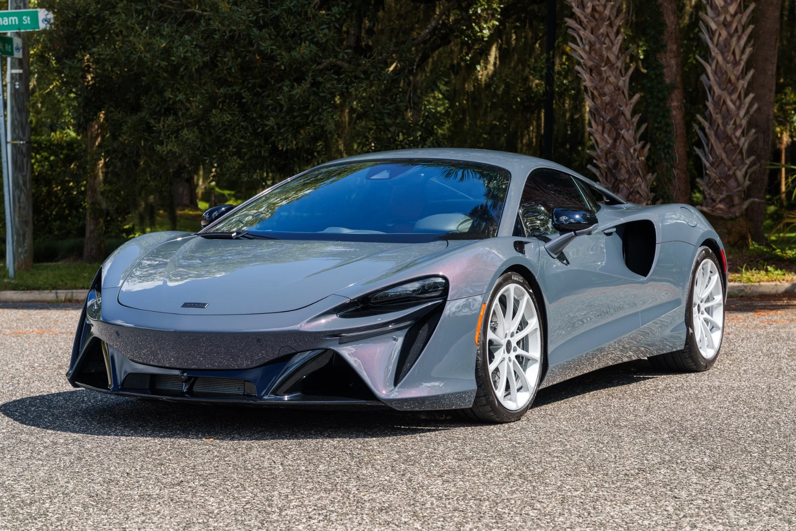 McLaren Artura | iLusso Palm Beach