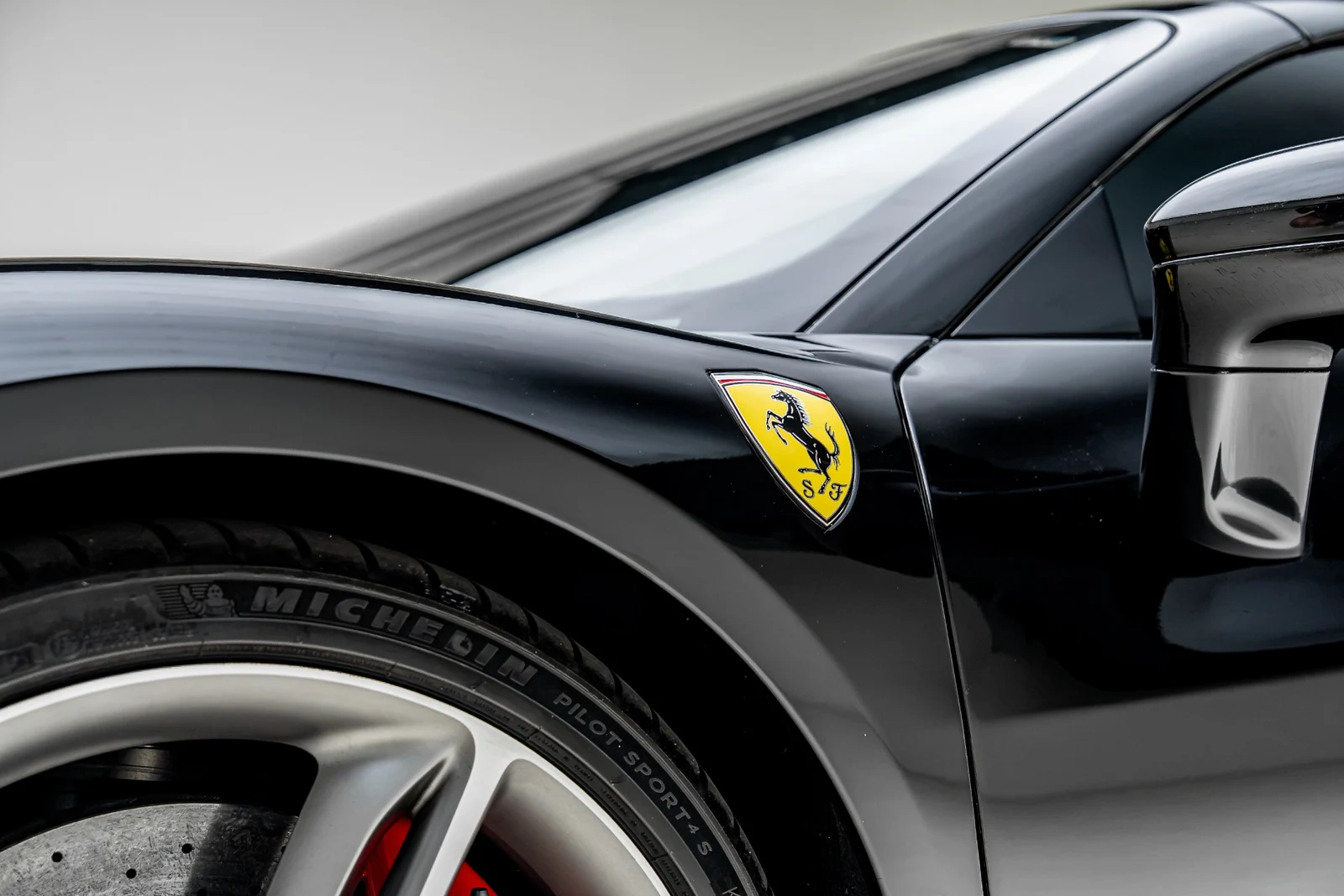 2024 Ferrari 296 GTS, 14/30