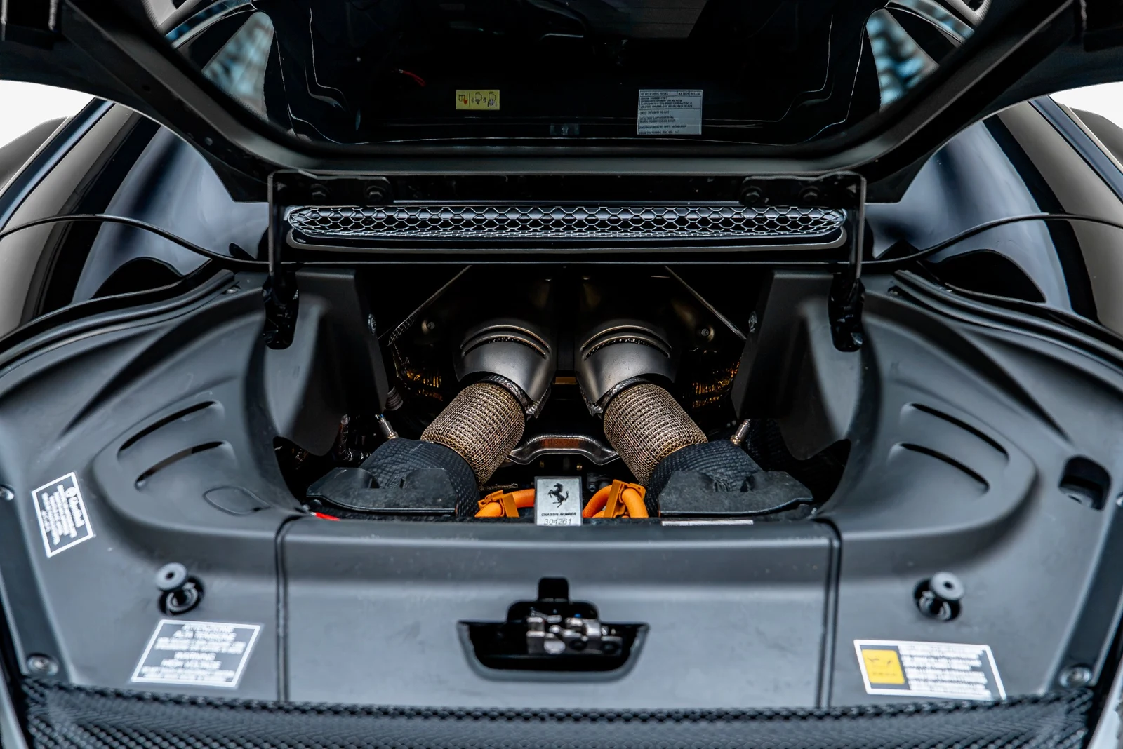 2024 Ferrari 296 GTS, 18/30