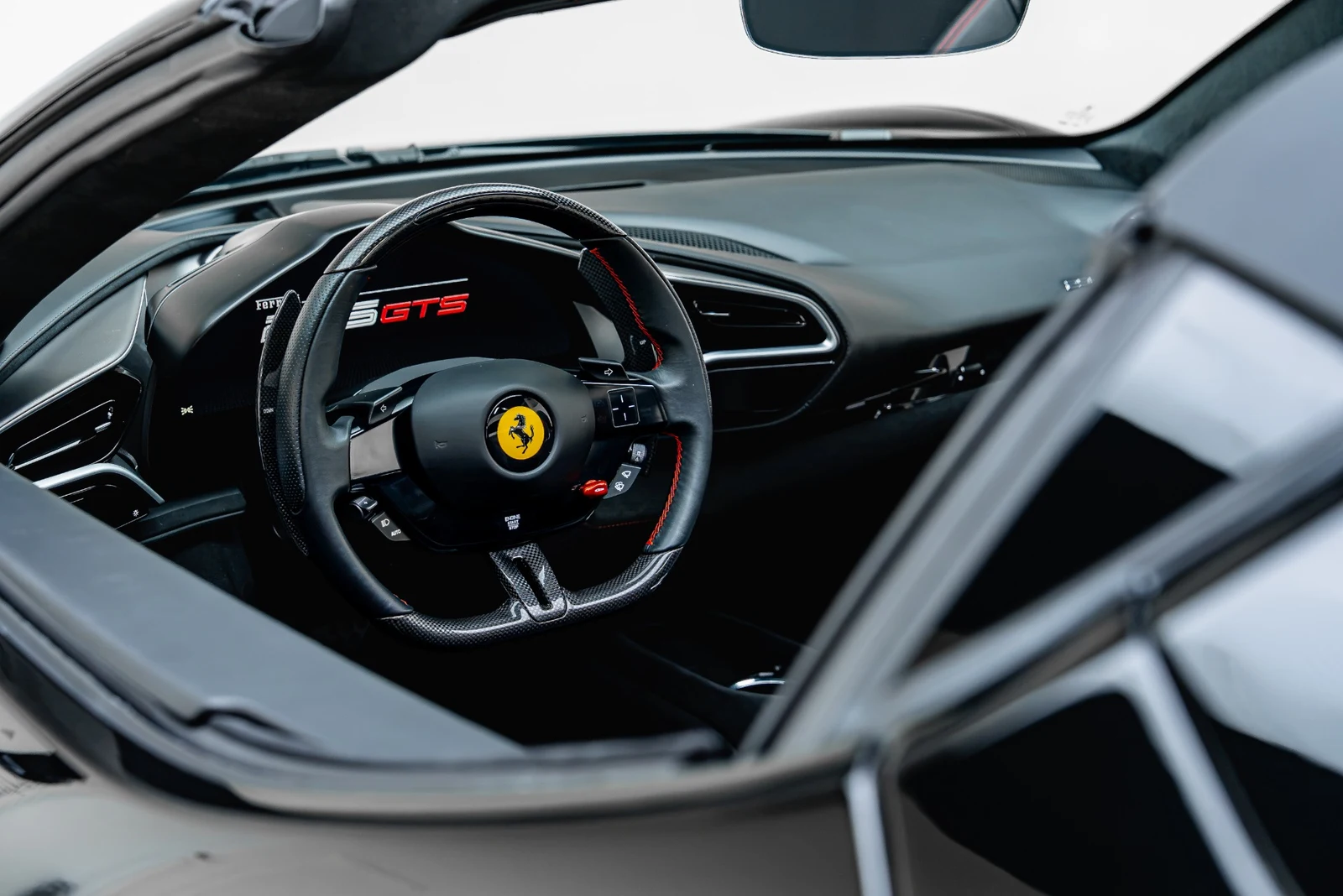 2024 Ferrari 296 GTS, 22/30