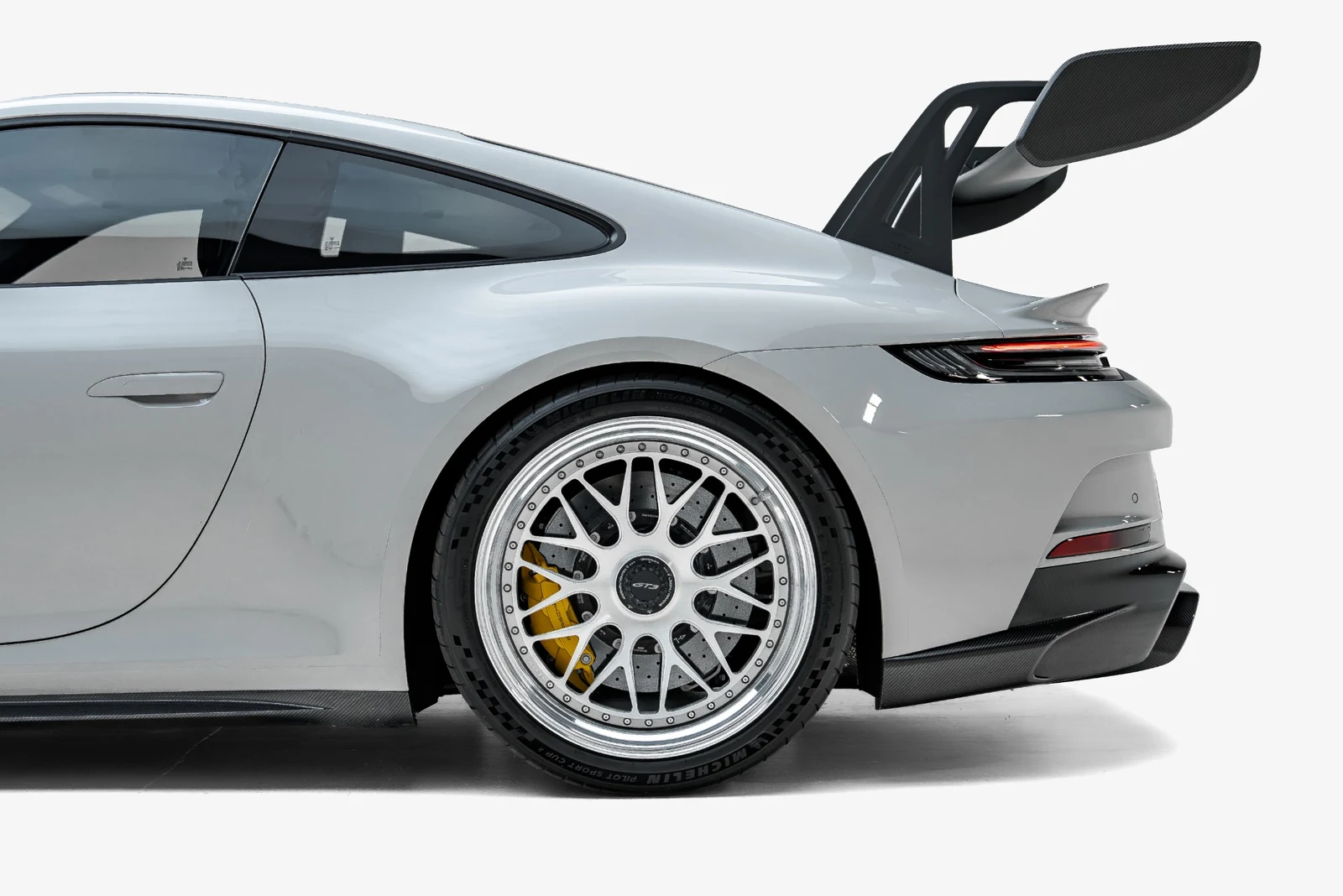 2022 Porsche 911 (992.1) GT3, 8/30