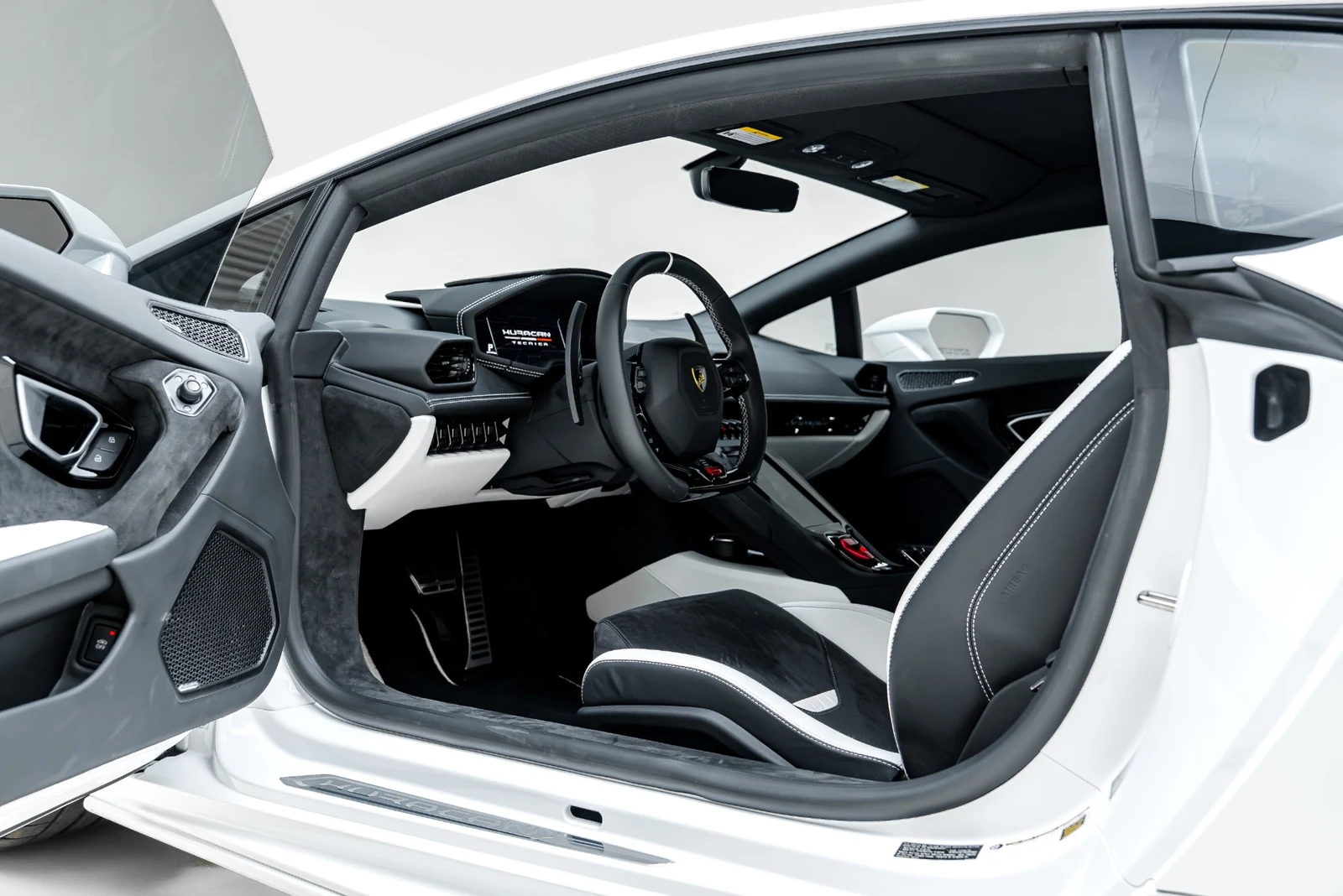 2023 Lamborghini Huracán Tecnica, 2/30